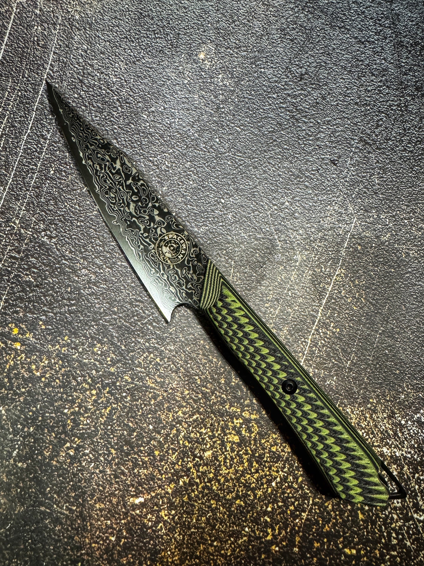 Gravity Series Utility Knife