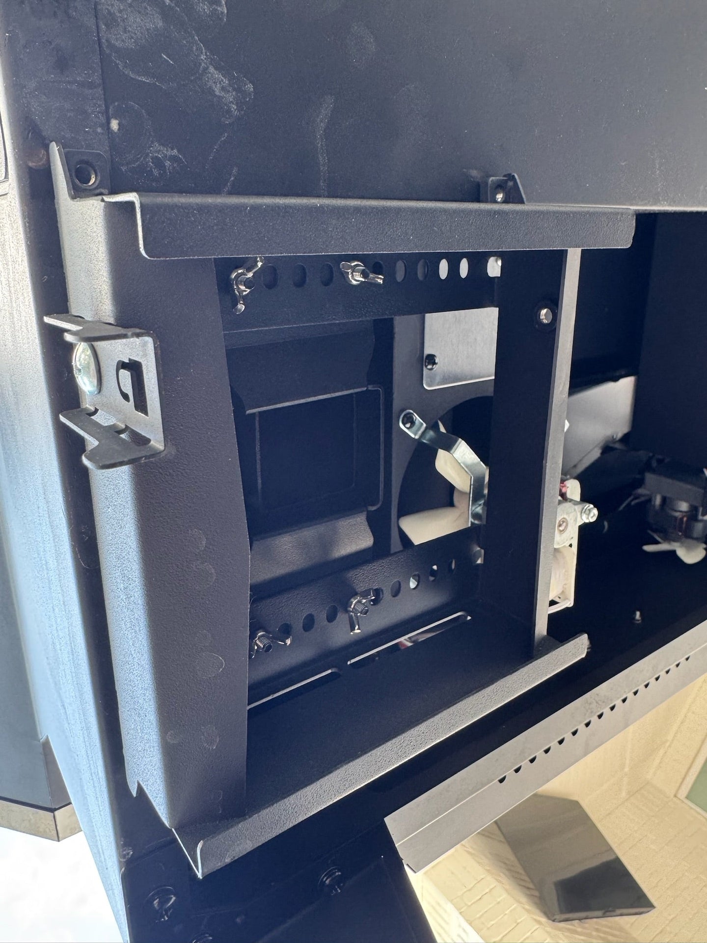 +Rec Adapter - XF (Compatible with Recteq X-Fire PRO; GX-U Sold separately)